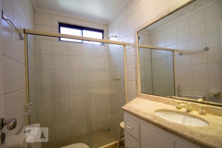 Banheiro - Suite 1 de casa de condomínio à venda com 4 quartos, 380m² em Barra da Tijuca, Rio de Janeiro