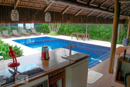 Casa para alugar com 1000m², 4 quartos e sem vaga Casa para alugar com 1000m², 4 quartos e sem vagaBar