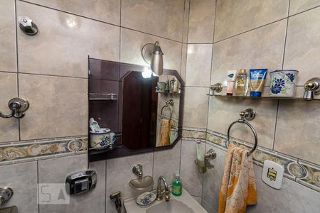 Apartamento para alugar com 64m², 2 quartos e sem vagaBanheiro