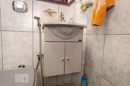 Apartamento para alugar com 64m², 2 quartos e sem vagaBanheiro - Armário