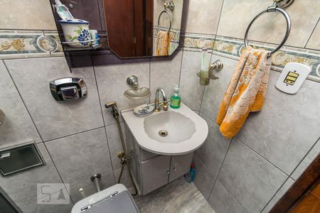Apartamento para alugar com 64m², 2 quartos e sem vagaBanheiro