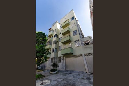 Apartamento para alugar com 80m², 2 quartos e sem vaga Apartamento para alugar com 80m², 2 quartos e sem vagaFachada e portaria