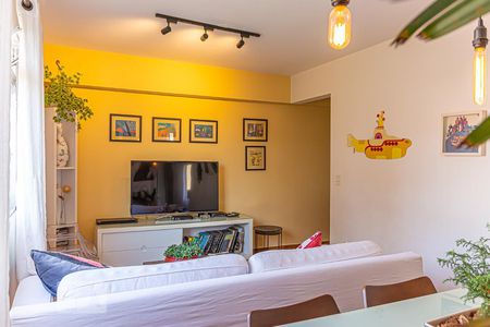 Sala de apartamento à venda com 3 quartos, 80m² em Vila Gumercindo, São Paulo