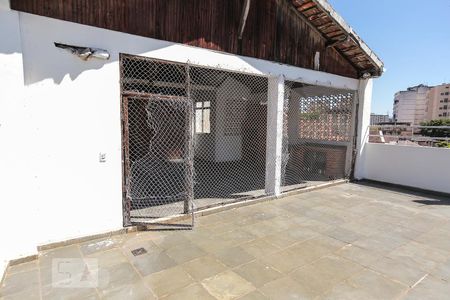 Casa de condomínio à venda com 250m², 8 quartos e 1 vaga Casa de condomínio à venda com 250m², 8 quartos e 1 vagaÁrea Externa