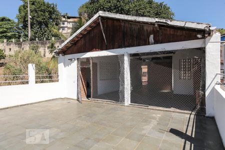 Casa de condomínio à venda com 250m², 8 quartos e 1 vaga Casa de condomínio à venda com 250m², 8 quartos e 1 vagaÁrea Externa