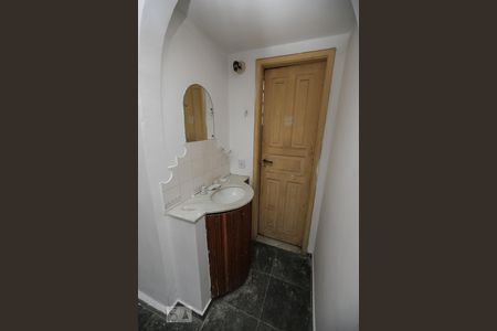 Casa de condomínio à venda com 250m², 8 quartos e 1 vaga Casa de condomínio à venda com 250m², 8 quartos e 1 vagaBanheiro