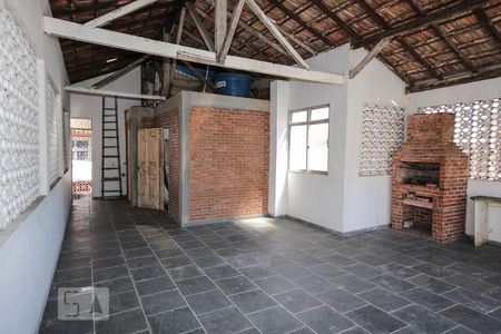 Casa de condomínio à venda com 250m², 8 quartos e 1 vaga Casa de condomínio à venda com 250m², 8 quartos e 1 vagaTerraço