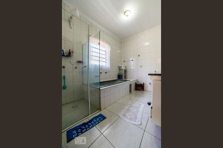 Casa à venda com 250m², 3 quartos e 6 vagasBanheiro da Suíte