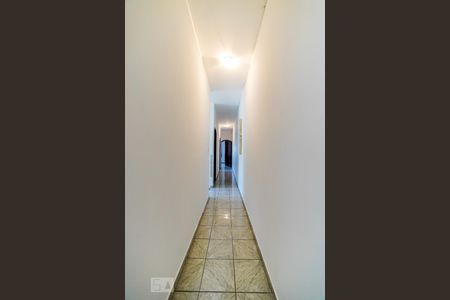 Casa à venda com 250m², 3 quartos e 6 vagasCorredor Quartos