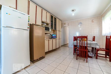 Casa à venda com 250m², 3 quartos e 6 vagasCozinha