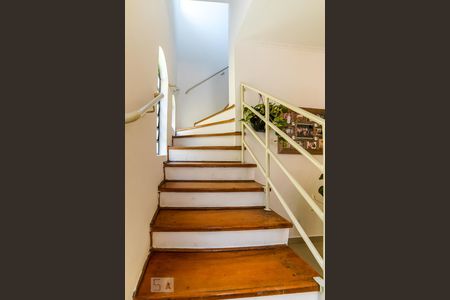 Escadas Quartos de casa à venda com 3 quartos, 250m² em Vila Maria Alta, São Paulo