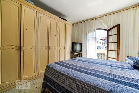 Casa à venda com 250m², 3 quartos e 6 vagasQuarto 1 Suíte