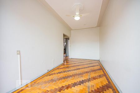Sala  de apartamento para alugar com 3 quartos, 100m² em São Geraldo, Porto Alegre
