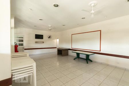 Apartamento à venda com 53m², 2 quartos e 1 vaga Apartamento à venda com 53m², 2 quartos e 1 vagaSalão de festas