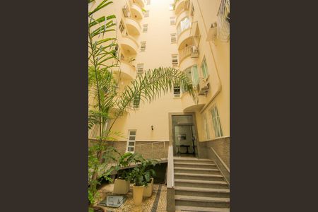 Apartamento à venda com 85m², 2 quartos e sem vaga Apartamento à venda com 85m², 2 quartos e sem vagaFachada