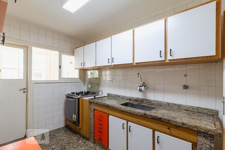 Apartamento para alugar com 100m², 2 quartos e 1 vaga Apartamento para alugar com 100m², 2 quartos e 1 vagaCozinha