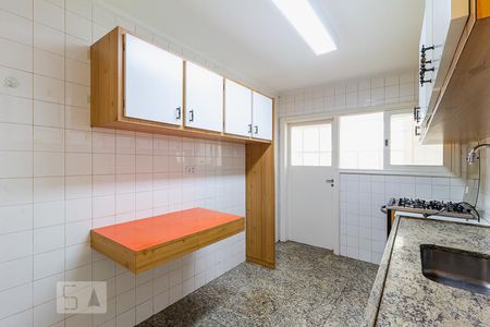 Apartamento para alugar com 100m², 2 quartos e 1 vaga Apartamento para alugar com 100m², 2 quartos e 1 vagaCozinha