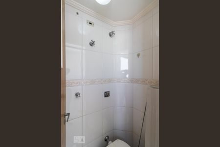 Apartamento para alugar com 70m², 2 quartos e 1 vaga Apartamento para alugar com 70m², 2 quartos e 1 vagaBanheiro de Serviço