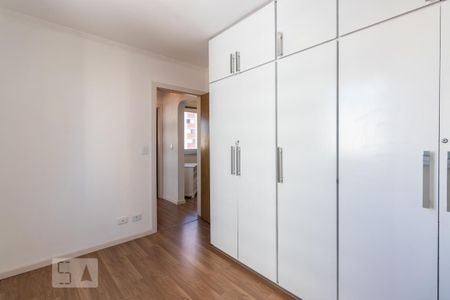 Quarto 1 de apartamento para alugar com 2 quartos, 70m² em Vila Olímpia, São Paulo