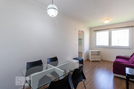Sala de apartamento para alugar com 2 quartos, 70m² em Vila Olímpia, São Paulo