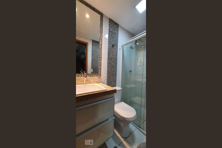 Banheiro da Suíte de apartamento para alugar com 2 quartos, 72m² em Setor Oeste, Goiânia