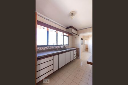 Apartamento à venda com 148m², 3 quartos e 2 vagasCozinha