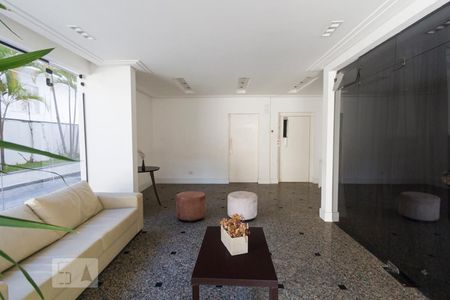 Apartamento à venda com 148m², 3 quartos e 2 vagasHall social