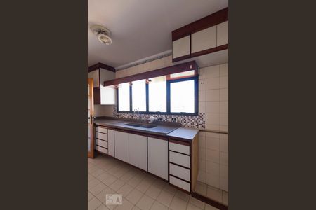 Apartamento à venda com 148m², 3 quartos e 2 vagasCozinha