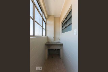 Área de serviço de apartamento para alugar com 3 quartos, 94m² em Cambuci, São Paulo