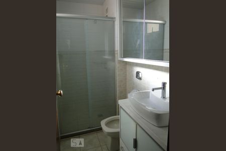 Banheiro de apartamento para alugar com 3 quartos, 92m² em Portão, Curitiba