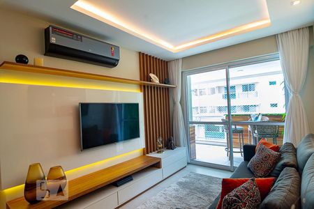 Sala de TV de apartamento à venda com 3 quartos, 93m² em Santa Rosa, Niterói