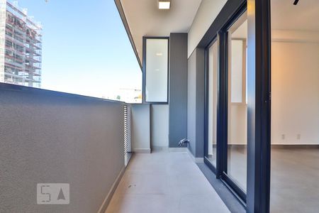 Studio para alugar com 31m², 1 quarto e 1 vaga Studio para alugar com 31m², 1 quarto e 1 vagaVaranda