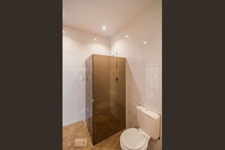 Casa para alugar com 600m², 3 quartos e 5 vagasBanheiro da Suíte 3