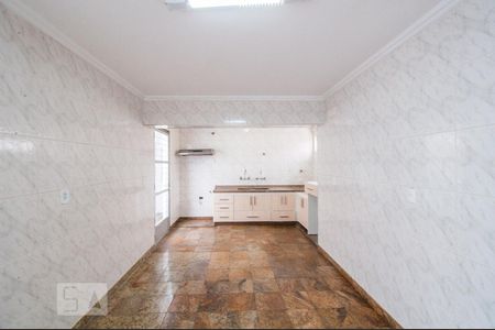 Casa para alugar com 600m², 3 quartos e 5 vagasCozinha