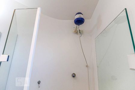 Banheiro de apartamento à venda com 1 quarto, 42m² em Vila Alexandria, São Paulo