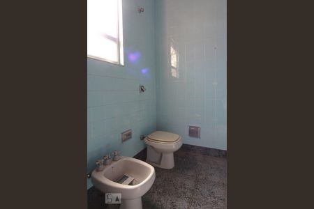 Banheiro de casa à venda com 4 quartos, 168m² em Vila Isolina Mazzei, São Paulo