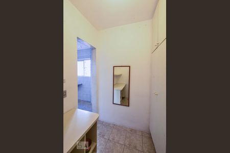 Apartamento para alugar com 77m², 2 quartos e 1 vagaQuarto de Serviços