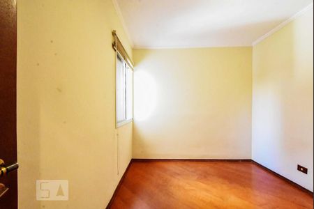 Apartamento para alugar com 77m², 2 quartos e 1 vagaQuarto 02