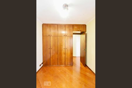 Apartamento para alugar com 77m², 2 quartos e 1 vagaQuarto 02