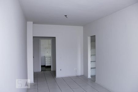 Apartamento para alugar com 78m², 1 quarto e 1 vagaSala