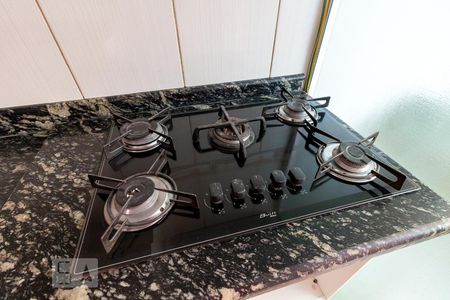 Apartamento à venda com 80m², 2 quartos e 1 vagaCozinha - cooktop