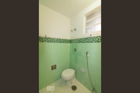Apartamento à venda com 75m², 2 quartos e sem vaga Apartamento à venda com 75m², 2 quartos e sem vagaBanheiro