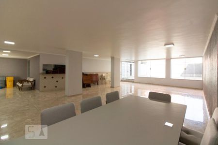 Apartamento à venda com 75m², 2 quartos e sem vaga Apartamento à venda com 75m², 2 quartos e sem vagaÁrea comum - Salão de festas