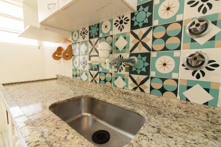Apartamento à venda com 75m², 2 quartos e sem vaga Apartamento à venda com 75m², 2 quartos e sem vagaCozinha