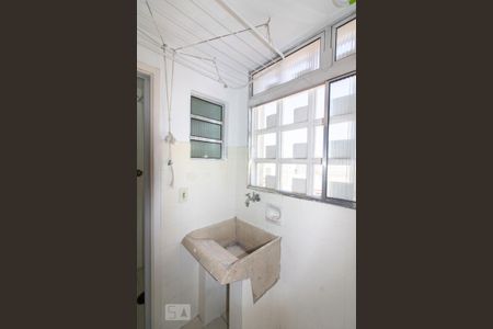 Apartamento à venda com 75m², 2 quartos e sem vaga Apartamento à venda com 75m², 2 quartos e sem vagaÁrea de Serviço