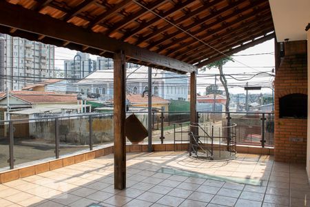 Casa à venda com 100m², 2 quartos e 2 vagasVARANDA