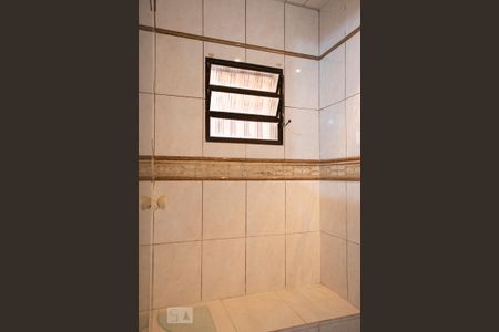 Casa à venda com 100m², 2 quartos e 2 vagasBANHEIRO