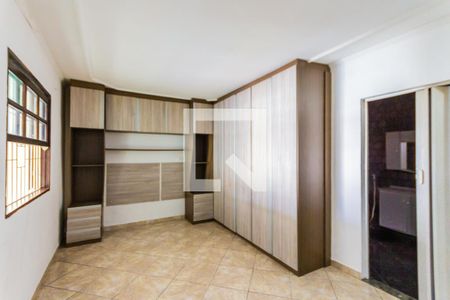 Casa à venda com 250m², 4 quartos e 3 vagas Casa à venda com 250m², 4 quartos e 3 vagasSuíte