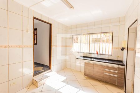 Casa à venda com 250m², 4 quartos e 3 vagas Casa à venda com 250m², 4 quartos e 3 vagasCozinha