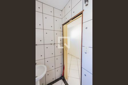 Casa à venda com 250m², 4 quartos e 3 vagas Casa à venda com 250m², 4 quartos e 3 vagasBanheiro 1